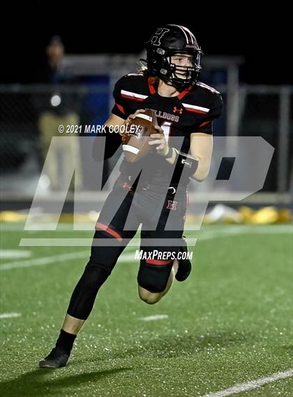Thumbnail 3 in Italy vs. Hamilton (UIL 2A D1 Bi-District) photogallery.