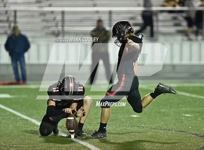 Thumbnail 3 in Italy vs. Hamilton (UIL 2A D1 Bi-District) photogallery.