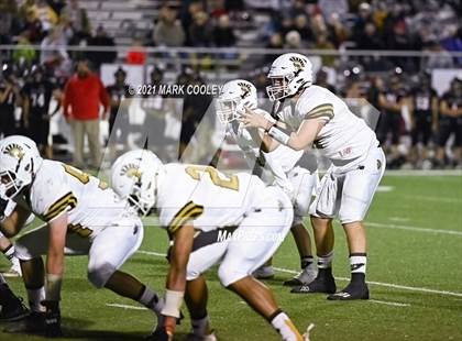 Thumbnail 2 in Italy vs. Hamilton (UIL 2A D1 Bi-District) photogallery.