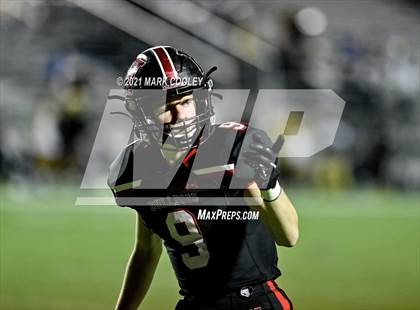 Thumbnail 3 in Italy vs. Hamilton (UIL 2A D1 Bi-District) photogallery.