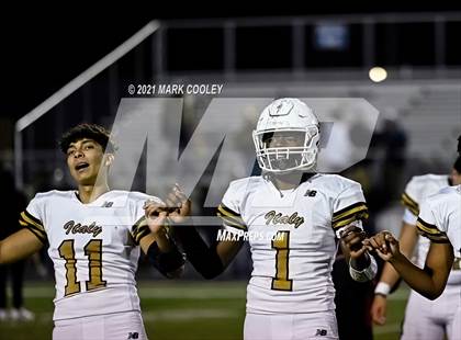 Thumbnail 2 in Italy vs. Hamilton (UIL 2A D1 Bi-District) photogallery.