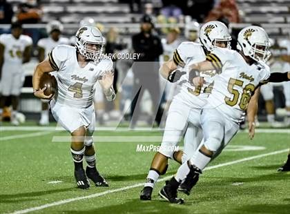 Thumbnail 2 in Italy vs. Hamilton (UIL 2A D1 Bi-District) photogallery.