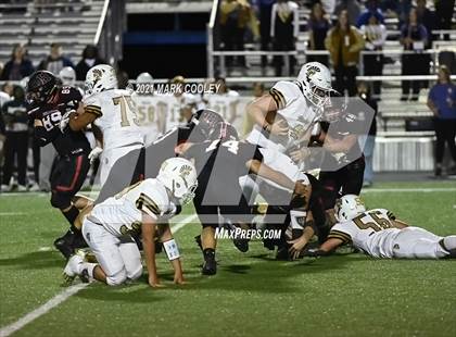 Thumbnail 3 in Italy vs. Hamilton (UIL 2A D1 Bi-District) photogallery.