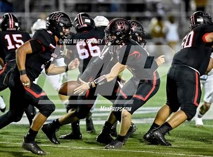 Thumbnail 1 in Italy vs. Hamilton (UIL 2A D1 Bi-District) photogallery.