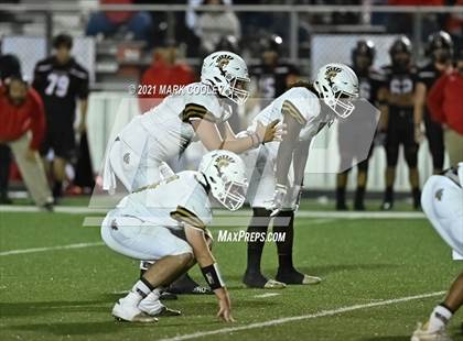 Thumbnail 1 in Italy vs. Hamilton (UIL 2A D1 Bi-District) photogallery.