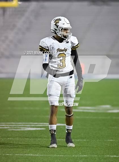 Thumbnail 1 in Italy vs. Hamilton (UIL 2A D1 Bi-District) photogallery.