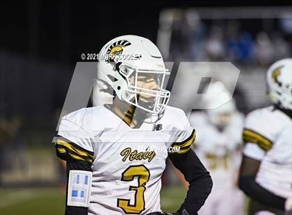 Thumbnail 1 in Italy vs. Hamilton (UIL 2A D1 Bi-District) photogallery.