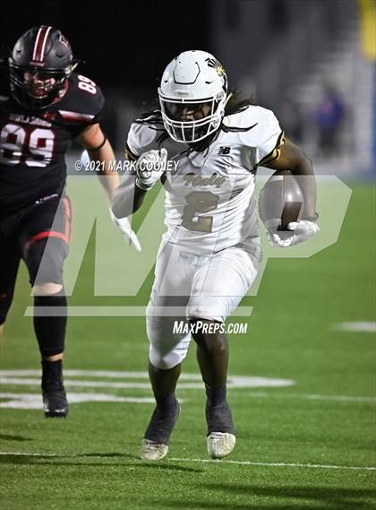 Thumbnail 2 in Italy vs. Hamilton (UIL 2A D1 Bi-District) photogallery.