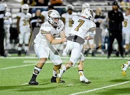 Thumbnail 3 in Italy vs. Hamilton (UIL 2A D1 Bi-District) photogallery.