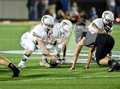 Thumbnail 1 in Italy vs. Hamilton (UIL 2A D1 Bi-District) photogallery.
