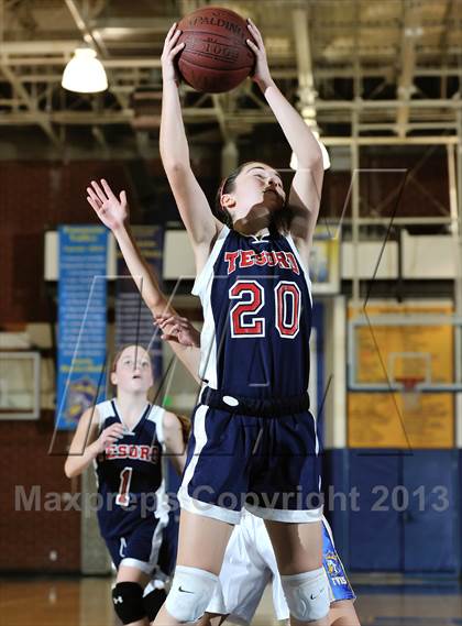 Thumbnail 2 in Tesoro @ Fountain Valley photogallery.