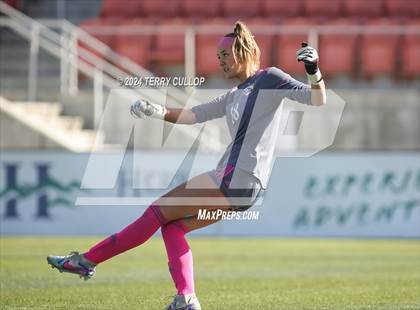 Thumbnail 2 in Maple Mountain vs. Brighton (UHSAA 5A Semifinal) photogallery.