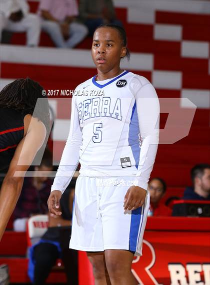 Thumbnail 2 in Serra vs. Harvard-Westlake (Battle at the Beach) photogallery.