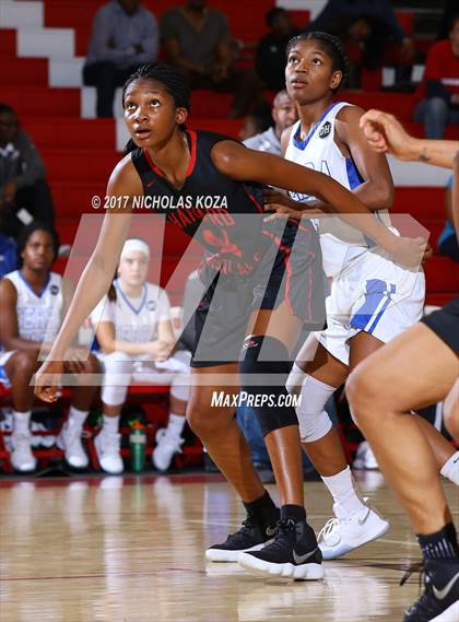 Thumbnail 3 in Serra vs. Harvard-Westlake (Battle at the Beach) photogallery.