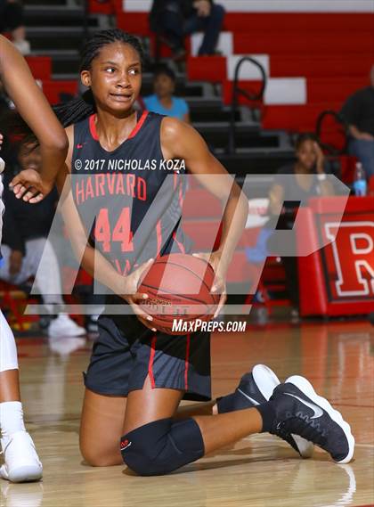Thumbnail 2 in Serra vs. Harvard-Westlake (Battle at the Beach) photogallery.
