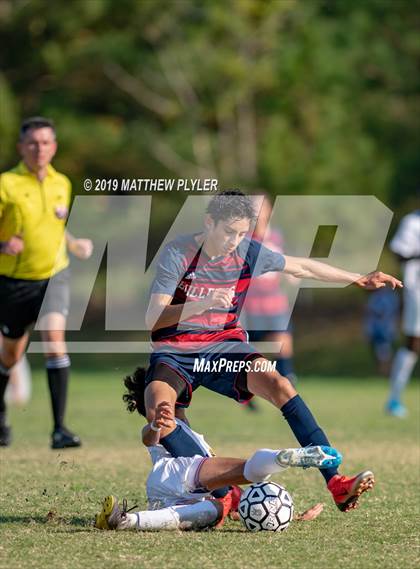 Thumbnail 2 in Terry Sanford vs. Jack Britt (Battle for the Bell) photogallery.