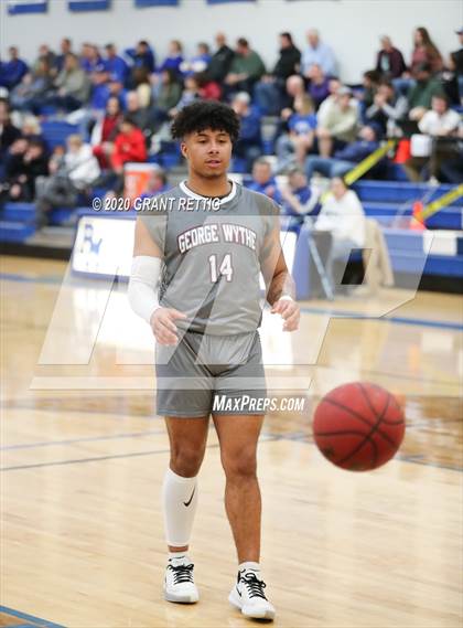 Thumbnail 1 in Wythe vs. McCluer photogallery.