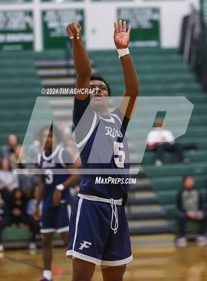 Thumbnail 2 in Fairmont vs St. Xavier photogallery.
