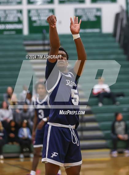 Thumbnail 3 in Fairmont vs St. Xavier photogallery.