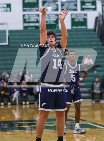 Thumbnail 3 in Fairmont vs St. Xavier photogallery.
