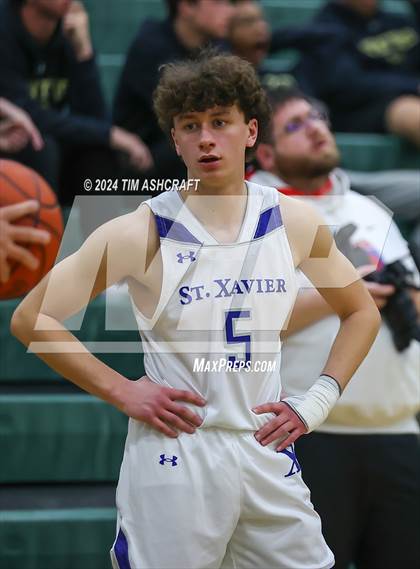 Thumbnail 2 in Fairmont vs St. Xavier photogallery.