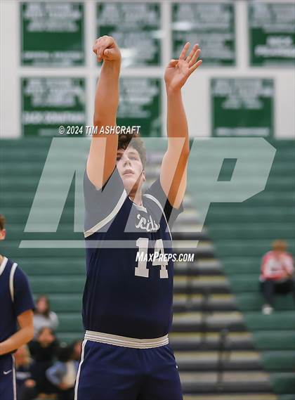 Thumbnail 3 in Fairmont vs St. Xavier photogallery.