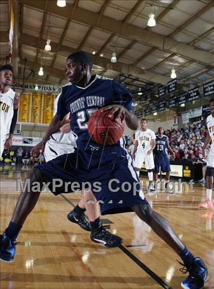 Thumbnail 3 in Tilton School vs. Philadelphia Friends Central (City of Palms Classic) photogallery.