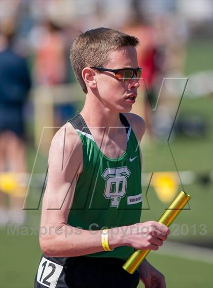 Thumbnail 3 in Ventura Invitational 4X800 Relay photogallery.