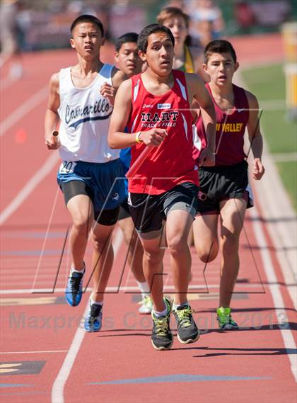 Thumbnail 2 in Ventura Invitational 4X800 Relay photogallery.
