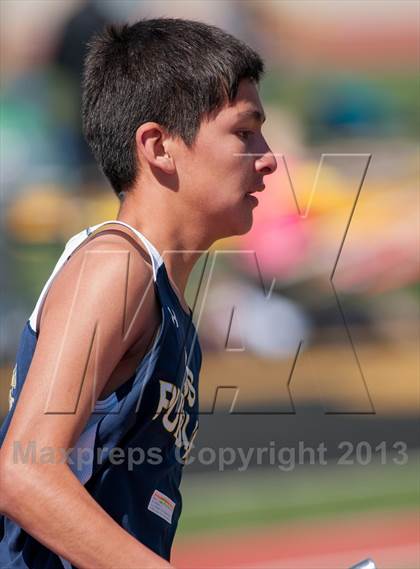 Thumbnail 1 in Ventura Invitational 4X800 Relay photogallery.