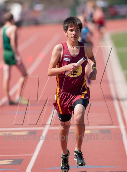 Thumbnail 2 in Ventura Invitational 4X800 Relay photogallery.