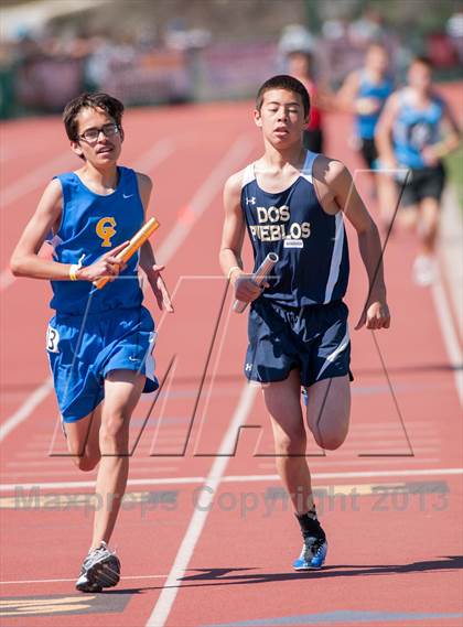Thumbnail 3 in Ventura Invitational 4X800 Relay photogallery.
