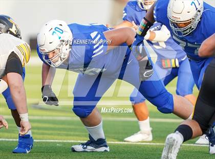 Thumbnail 2 in Forney @ Midlothian photogallery.