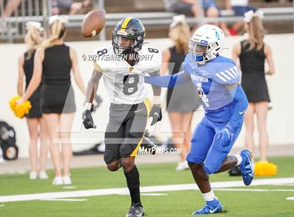 Thumbnail 1 in Forney @ Midlothian photogallery.