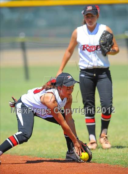 Thumbnail 3 in Estrella Foothills vs. Empire (AIA D3 Quarterfinals) photogallery.