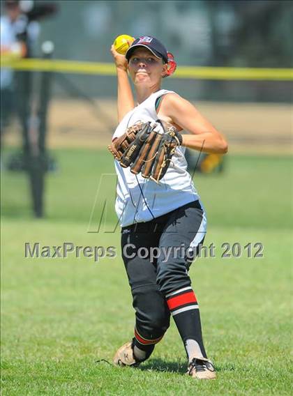 Thumbnail 2 in Estrella Foothills vs. Empire (AIA D3 Quarterfinals) photogallery.