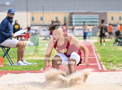Thumbnail 2 in Bridgeland High School Invitational photogallery.