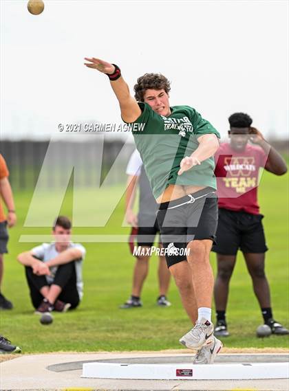 Thumbnail 2 in Bridgeland High School Invitational photogallery.