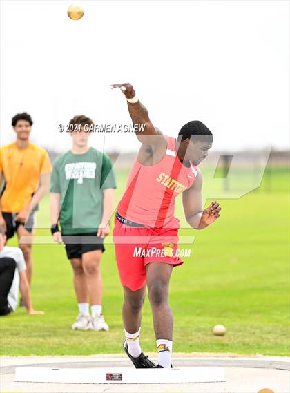 Thumbnail 1 in Bridgeland High School Invitational photogallery.