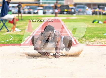 Thumbnail 2 in Bridgeland High School Invitational photogallery.