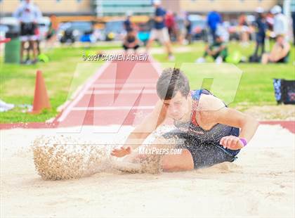 Thumbnail 2 in Bridgeland High School Invitational photogallery.