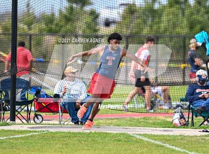 Thumbnail 1 in Bridgeland High School Invitational photogallery.