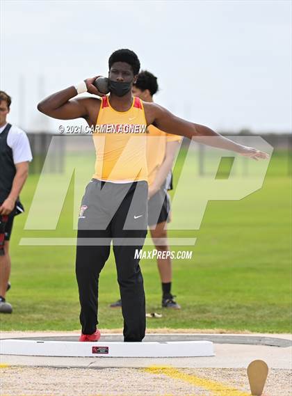 Thumbnail 3 in Bridgeland High School Invitational photogallery.