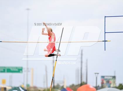 Thumbnail 1 in Bridgeland High School Invitational photogallery.