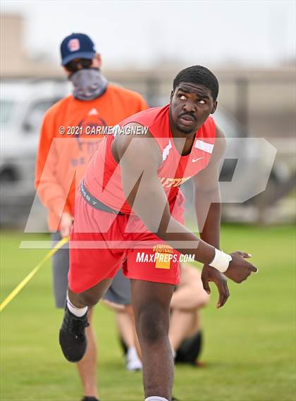 Thumbnail 2 in Bridgeland High School Invitational photogallery.