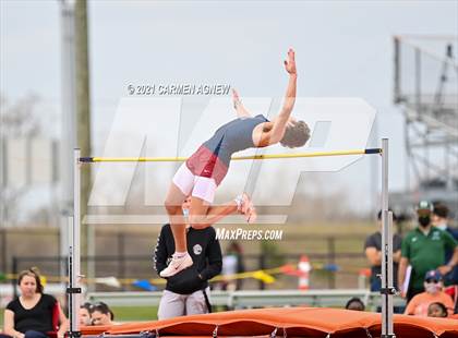 Thumbnail 1 in Bridgeland High School Invitational photogallery.