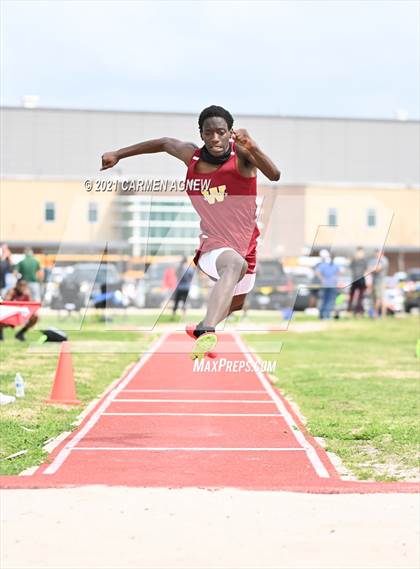 Thumbnail 1 in Bridgeland High School Invitational photogallery.