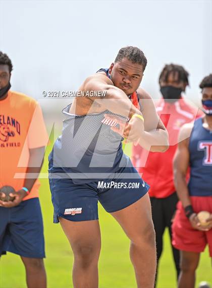 Thumbnail 3 in Bridgeland High School Invitational photogallery.