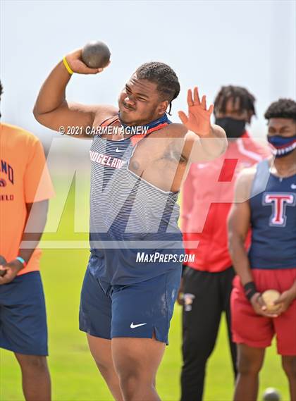 Thumbnail 2 in Bridgeland High School Invitational photogallery.