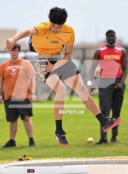 Thumbnail 3 in Bridgeland High School Invitational photogallery.